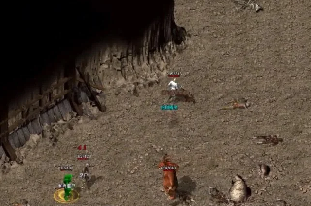 延续了经典传奇游戏的玩法依据玩家需求不断进行优化和改善